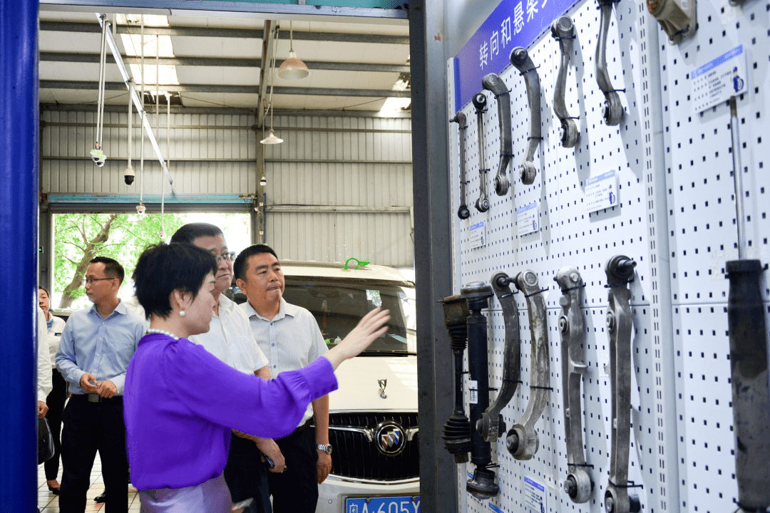 5cd3e92d9f43e0920c33b9460d7364d6